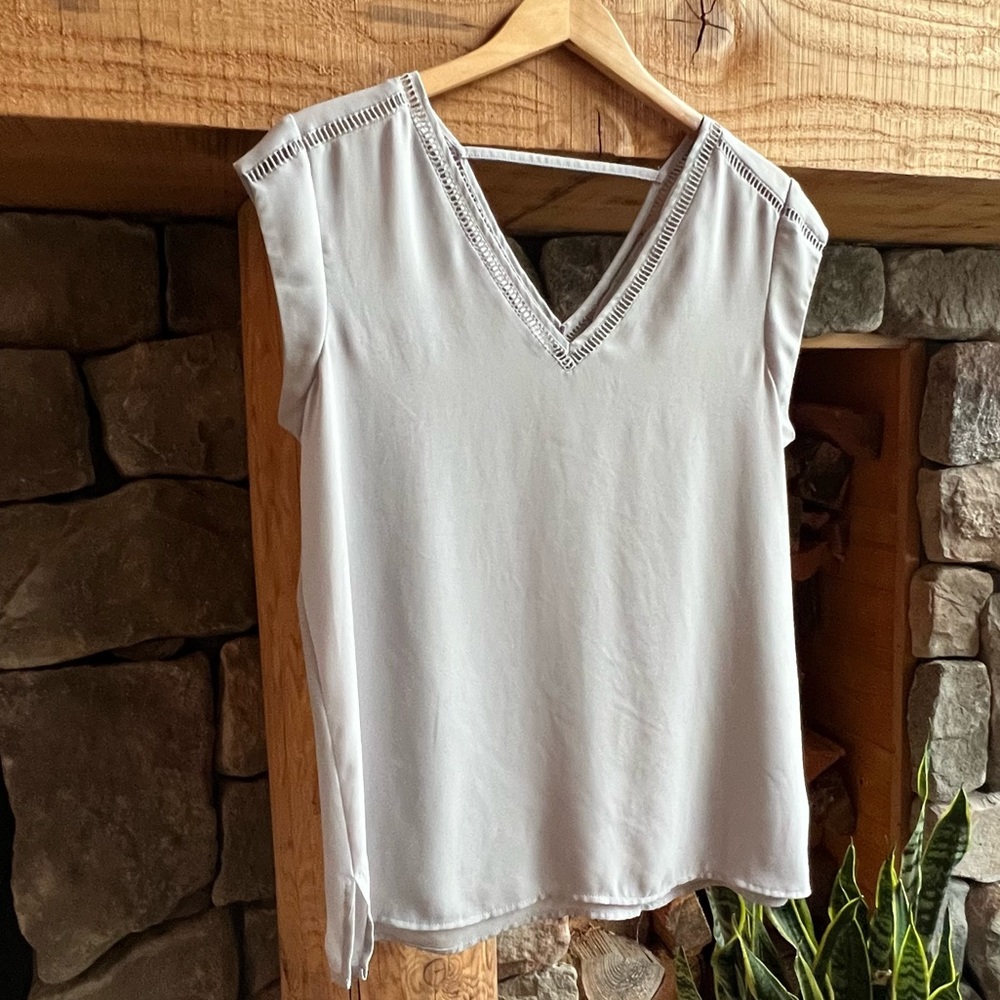 DR2 light grey blouse